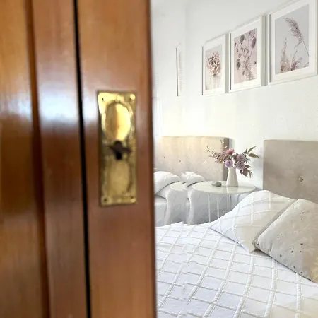 Vut Casa Orrios, En El Centro De Alcaniz. * Alcaniz