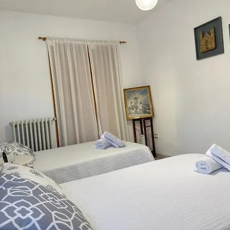 Holiday home Vut Casa Orrios, En El Centro De Alcaniz. *